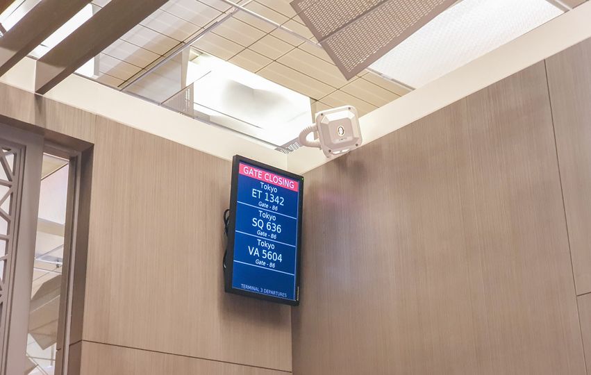 Small flight information displays, Marhaba Lounge Singapore T3.